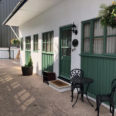 Deanwood Holiday Cottages Yorkley Exteriör bild